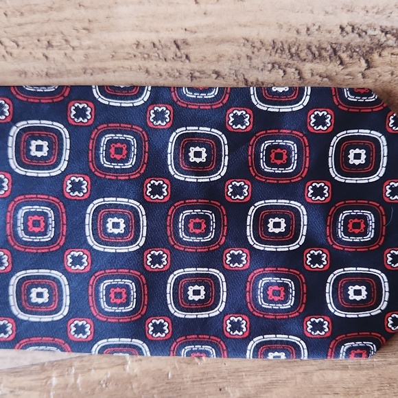 Christian Dior - Picture 2 of 6